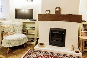 Honeypot Cottage-Lovely Bolthole in Stow