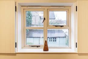 Honeypot Cottage-Lovely Bolthole in Stow