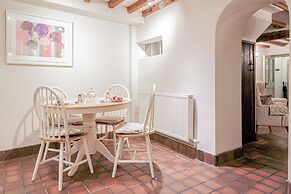 Honeypot Cottage-Lovely Bolthole in Stow