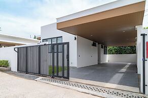 Villa Close to Fisherman's - KBR26