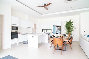 Villa Close to Fisherman's - KBR26