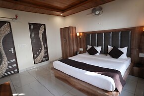 Hotel Blue Heaven