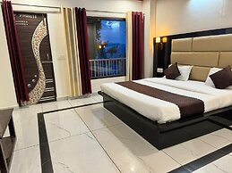 Hotel Blue Heaven