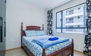 Studio Apartment by Away Homes Rentals