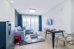 Studio Apartment by Away Homes Rentals