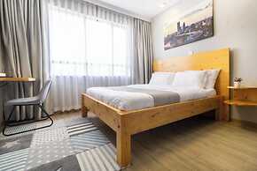 Studio Apartment by Away Homes Rentals
