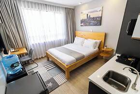 Studio Apartment by Away Homes Rentals