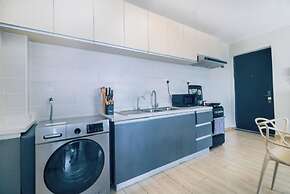 Studio Apartment by Away Homes Rentals