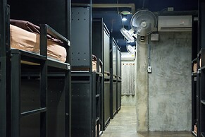 AREA81 HIDEOUT Hostel