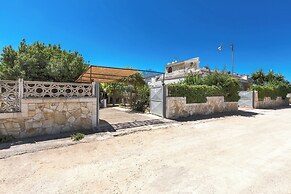 4102 Villetta Delle Muse by Barbarhouse