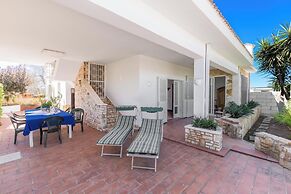 4102 Villetta Delle Muse by Barbarhouse