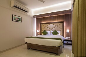 Hotel Laxvas- The Business Hotel