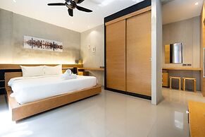 Tropical Pavilion P06 in Natural Park