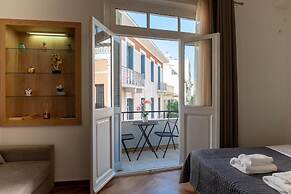 1900's Athens Residence