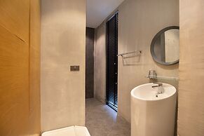 Spacious Pavilion P07 in Natural Park