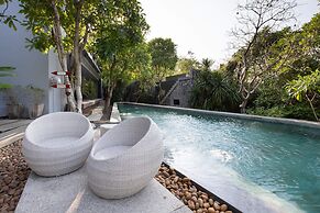 Spacious Pavilion P07 in Natural Park