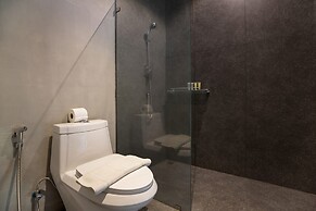 Spacious Pavilion P07 in Natural Park