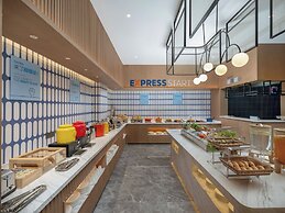 Holiday Inn Express Zhengzhou Nongye Road by IHG