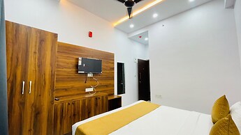 Hotel Rajgharana