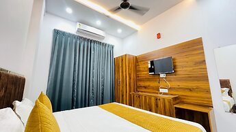 Hotel Rajgharana
