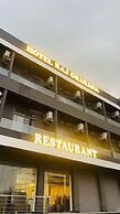 Hotel Rajgharana