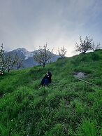 Himalayaa Retreat