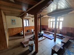 Himalayaa Retreat