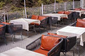 HOTEL DALHOUSIE VIEW