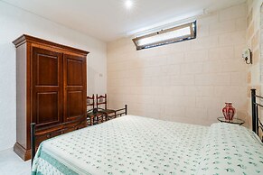 4163 Abate Filippo Home Holiday by Barbarhouse