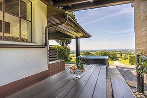 Holiday House Vilana With Jacuzzi