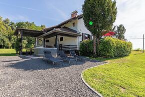 Holiday House Vilana With Jacuzzi