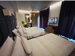 Eminence the Corbett