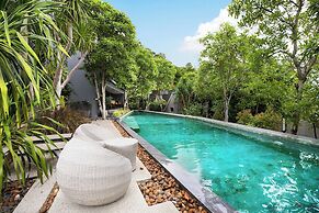 2BR Duplex Pavilion P12 in Natural Park