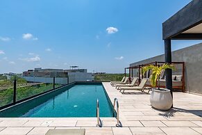 Spacious Apartment With Terrace and Rooftop Pool