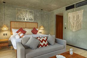 Spacious Apartment With Terrace and Rooftop Pool