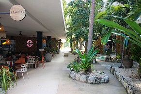 Spacious Apartment With Terrace and Rooftop Pool