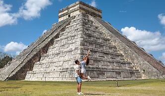 Spacious Apartment With Terrace and Rooftop Pool