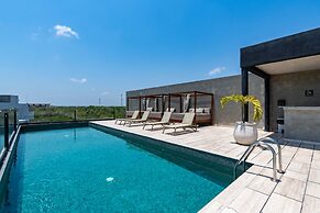 Spacious Apartment With Terrace and Rooftop Pool