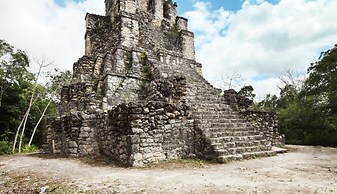 Spacious Apartment With Terrace and Rooftop Pool