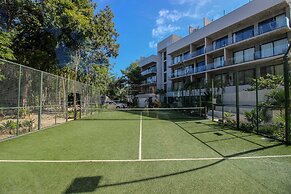Spacious Apartment With Terrace and Rooftop Pool