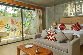 Spacious Apartment With Terrace and Rooftop Pool