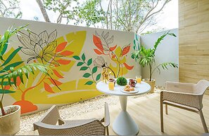 Spacious Apartment With Terrace and Rooftop Pool