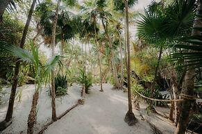 Super Spacious Apartment With Pool in Aldea Zama