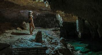 Super Spacious Apartment With Pool in Aldea Zama