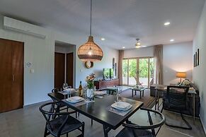 Super Spacious Apartment With Pool in Aldea Zama