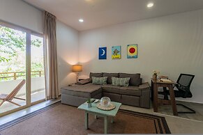 Super Spacious Apartment With Pool in Aldea Zama