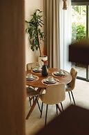 Beautiful Jungle Loft With Rooftop Pool and Gym