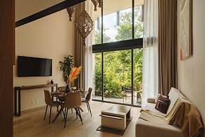 Beautiful Jungle Loft With Rooftop Pool and Gym