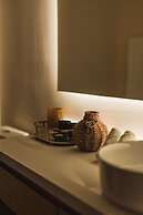 Beautiful Jungle Loft With Rooftop Pool and Gym