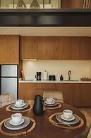 Beautiful Jungle Loft With Rooftop Pool and Gym